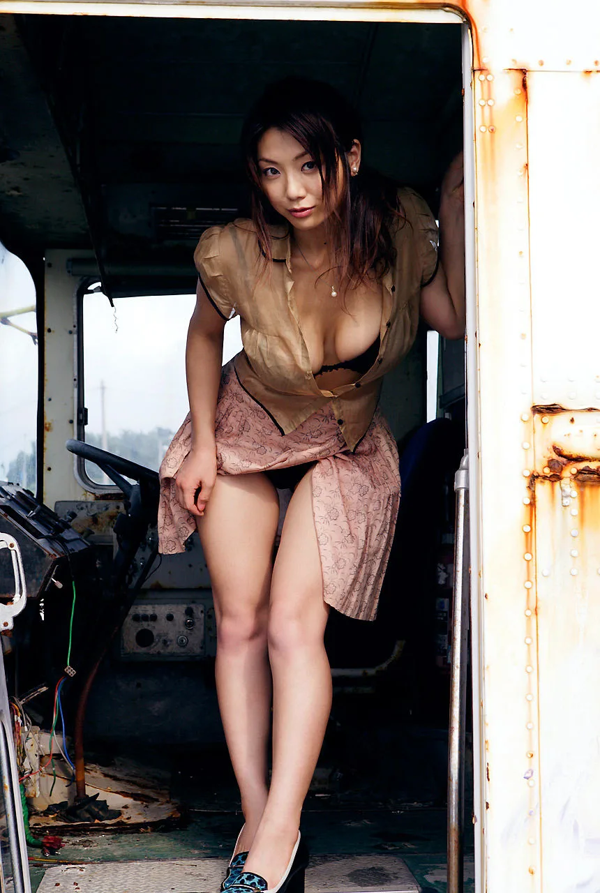 [Image.tv] Sách ảnh "Touch Me" của Hitomi Aizawa - 20